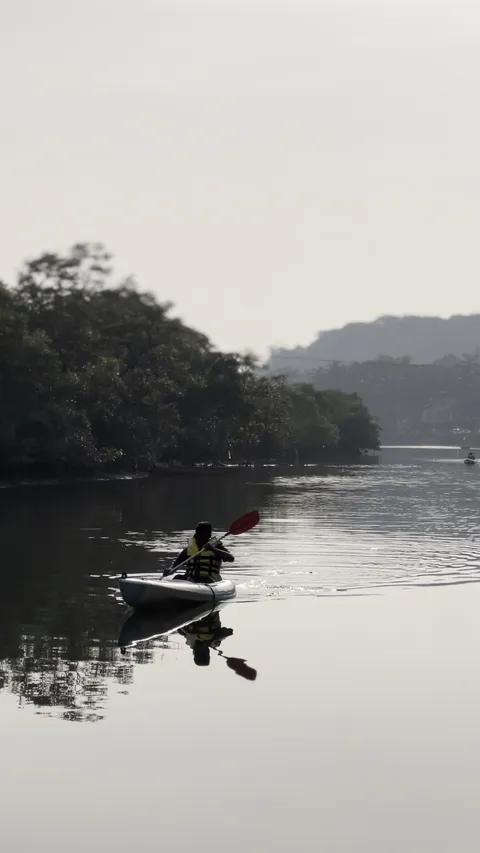 Kayaking Rental at Baga, North Goa - video 1
